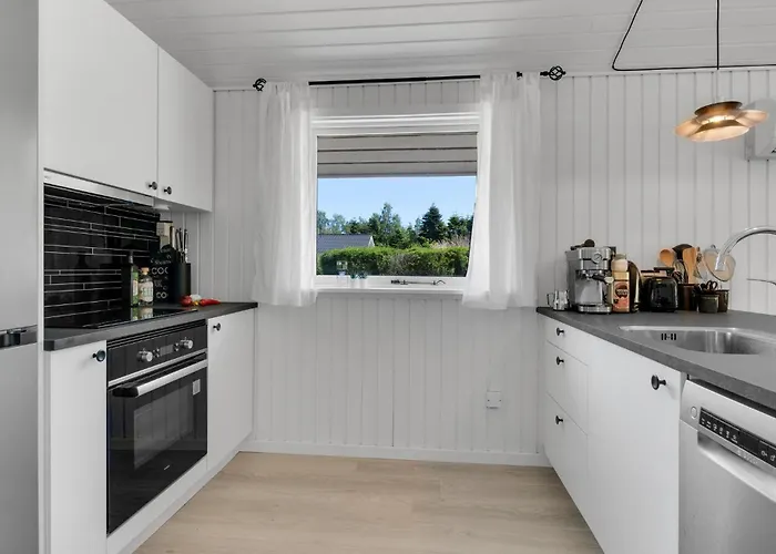 3 Bedroom In *